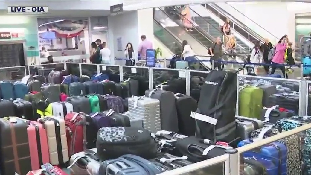 Travelers losing luggage at Orlando airport